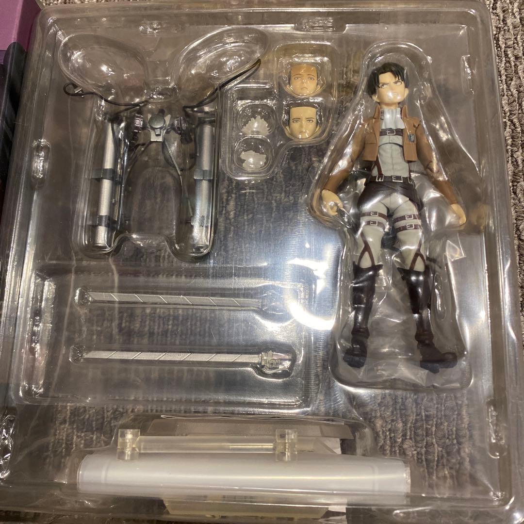進撃の巨人 figma フィギュア エレン・イェーガー リヴァイ 兵長 ミカサ