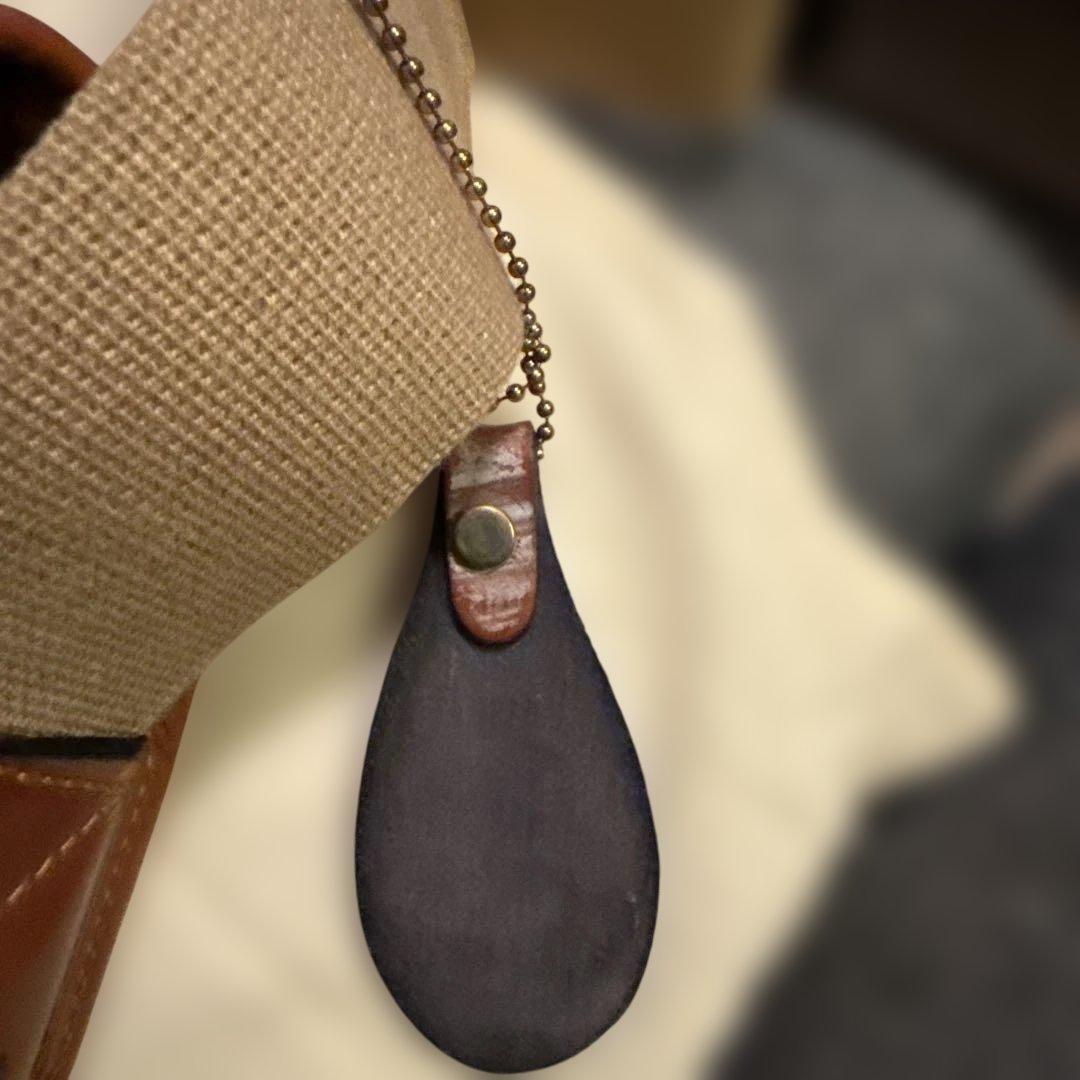 新品　未使用　ブレディ　ストアー　カーキ