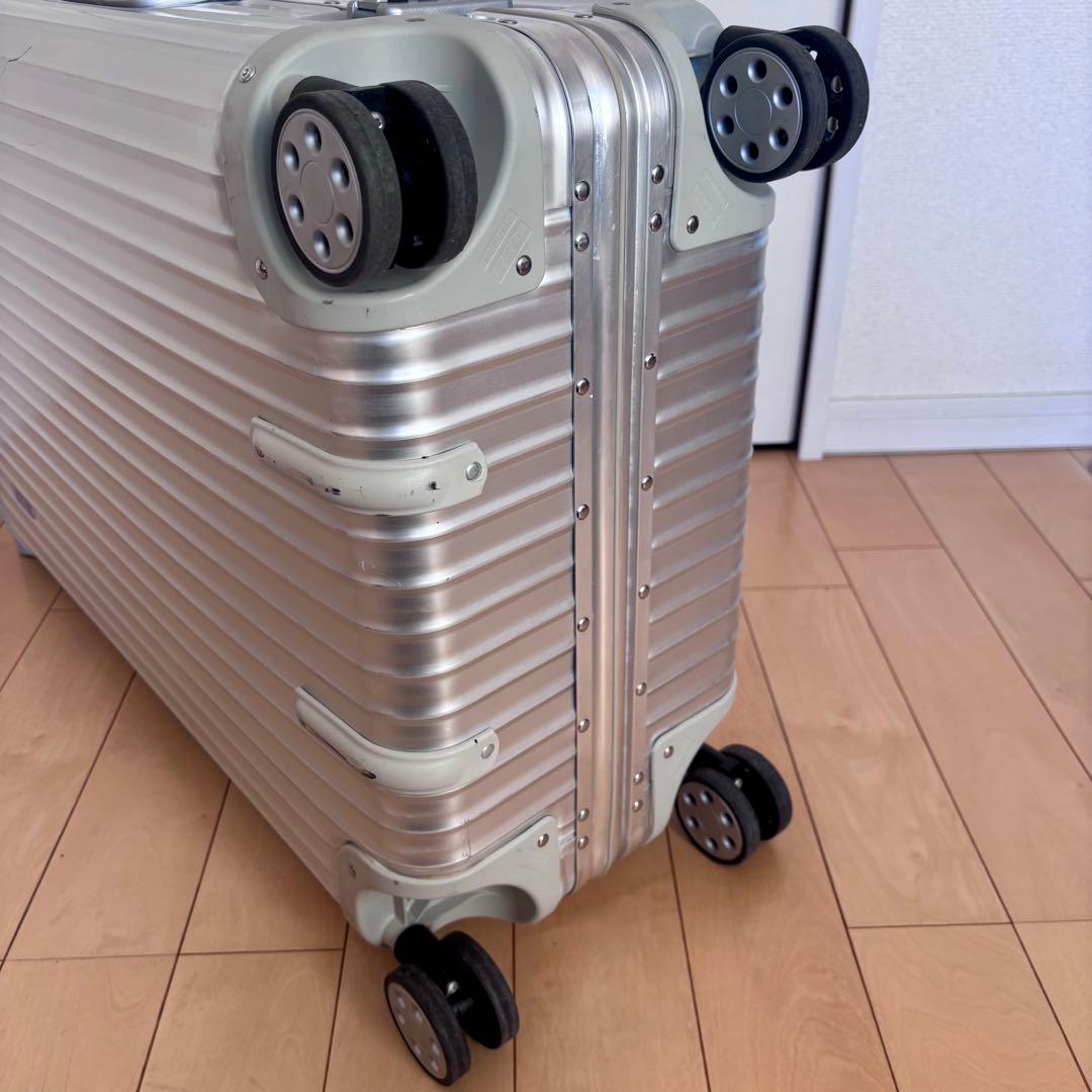 RIMOWA リモワ スーツケース キャリーカート トロリー 4輪 アルミニウム