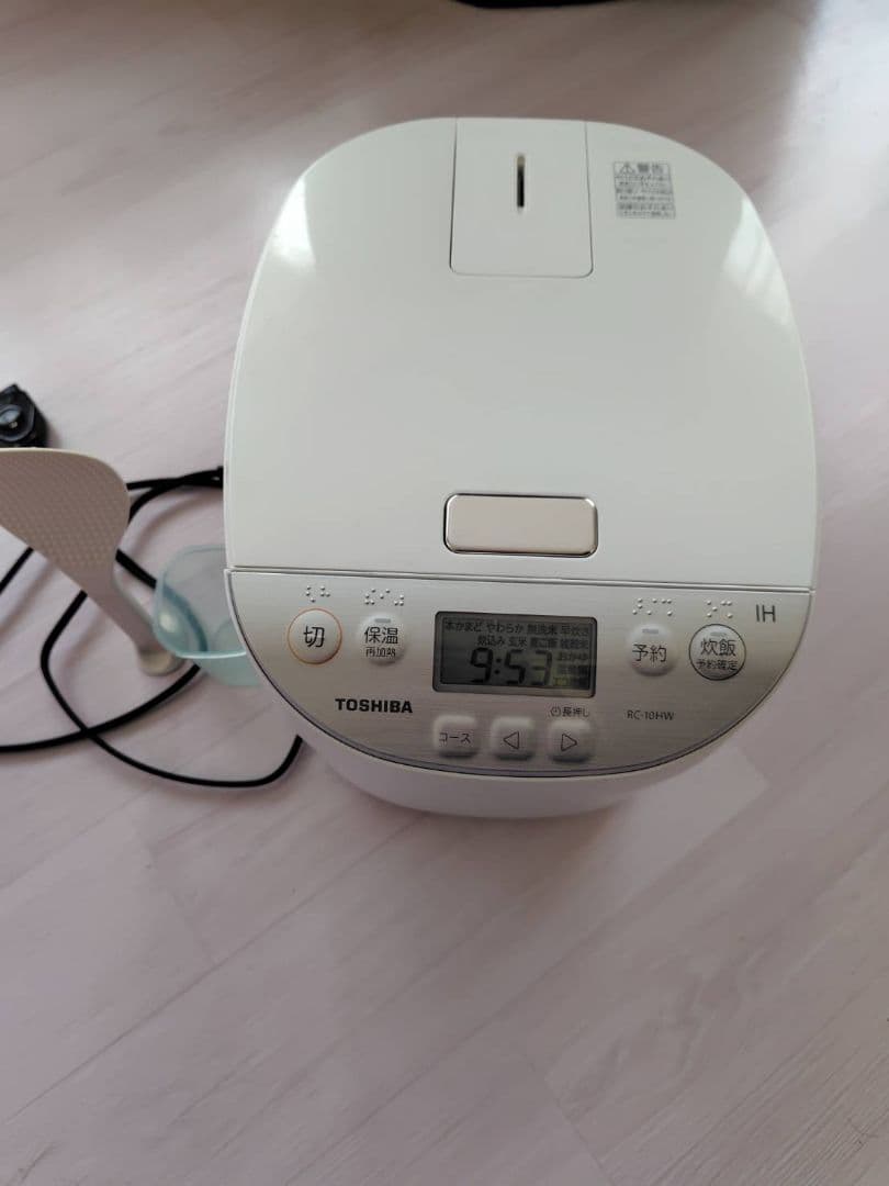 TOSHIBA 炊飯器 RC-10HW