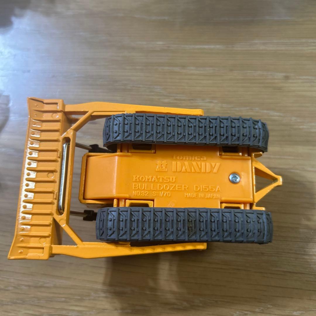 【美品】トミカダンディNO32　小松　ブルドーザー　D155A 箱、部品有