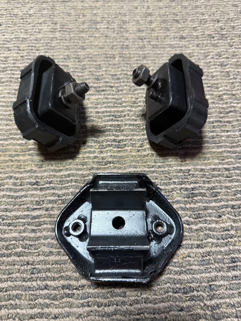 スズキ ジムニー JA11 エンジンマウント 前後 3点セット