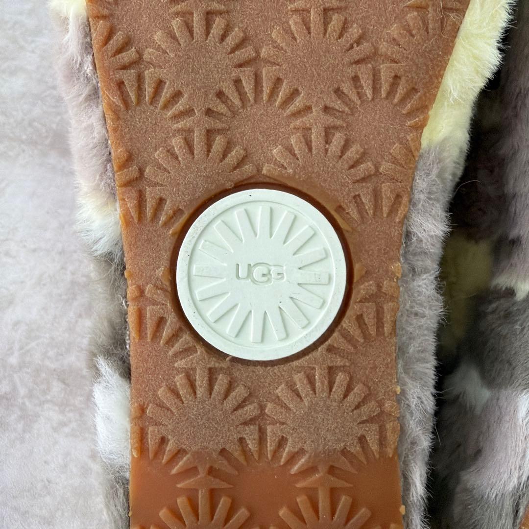 ⭐️未使用⭐️UGG アグ フラッフイヤー スライド サンダル 25cm カモフラ柄