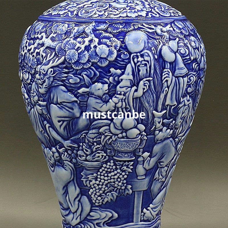 清乾隆藍地に彫られた十二支人物紋梅瓶 景徳鎮 装飾品 現代工芸品美術品 置物