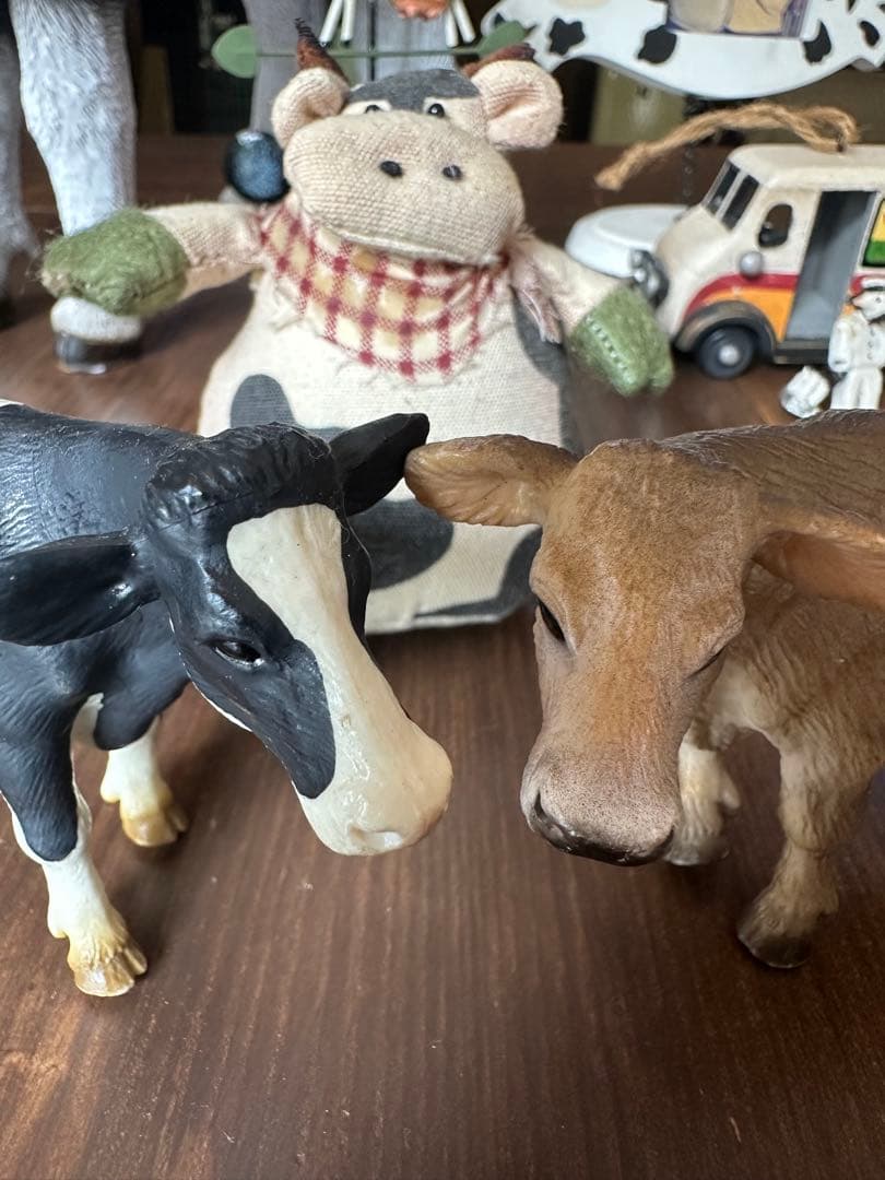 牛のミニチュアフィギュアセット