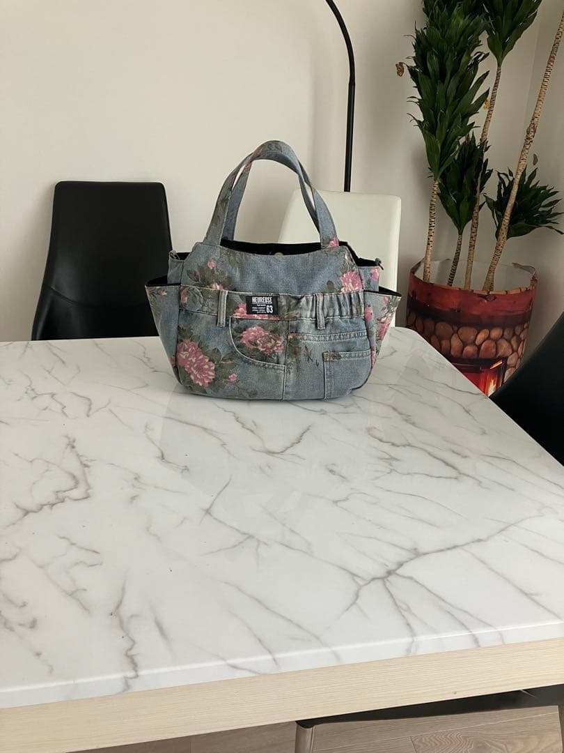 774 ローザ　大きめデニムリメイクバック