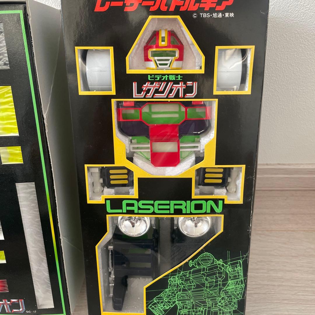 BANDAI フルアーマー超電送レザリオン