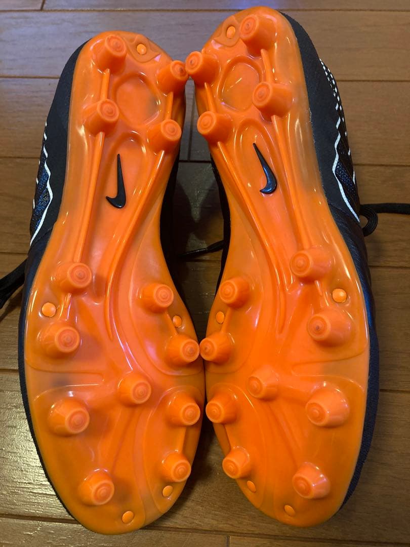 ナイキ サッカーシューズ