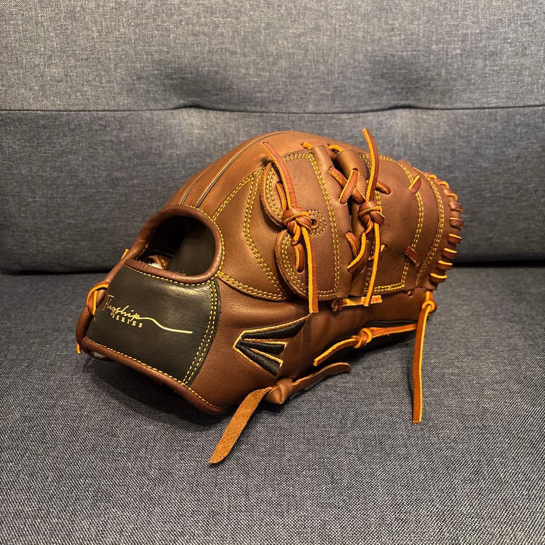 【日本未発売】EASTON FLAGSHIPシリーズ硬式投手用イーストン