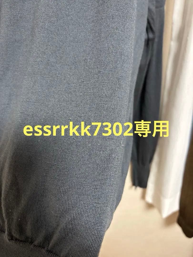 ジョンスメドレー　グレー クルーネック 長袖セーター