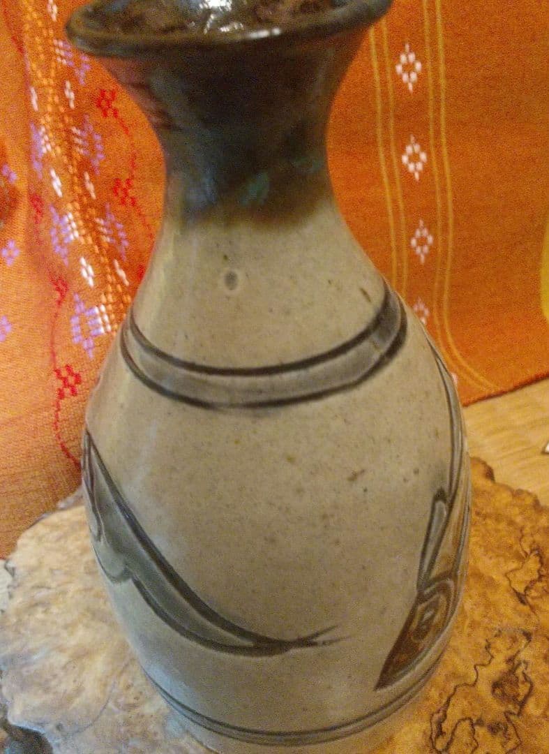 【金城次郎】 魚紋徳利