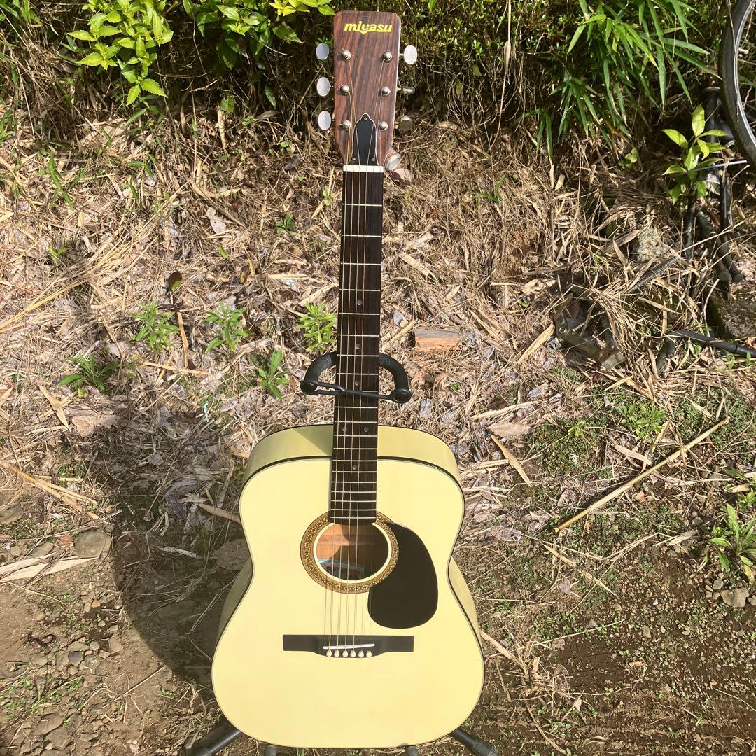 アコースティックギター
