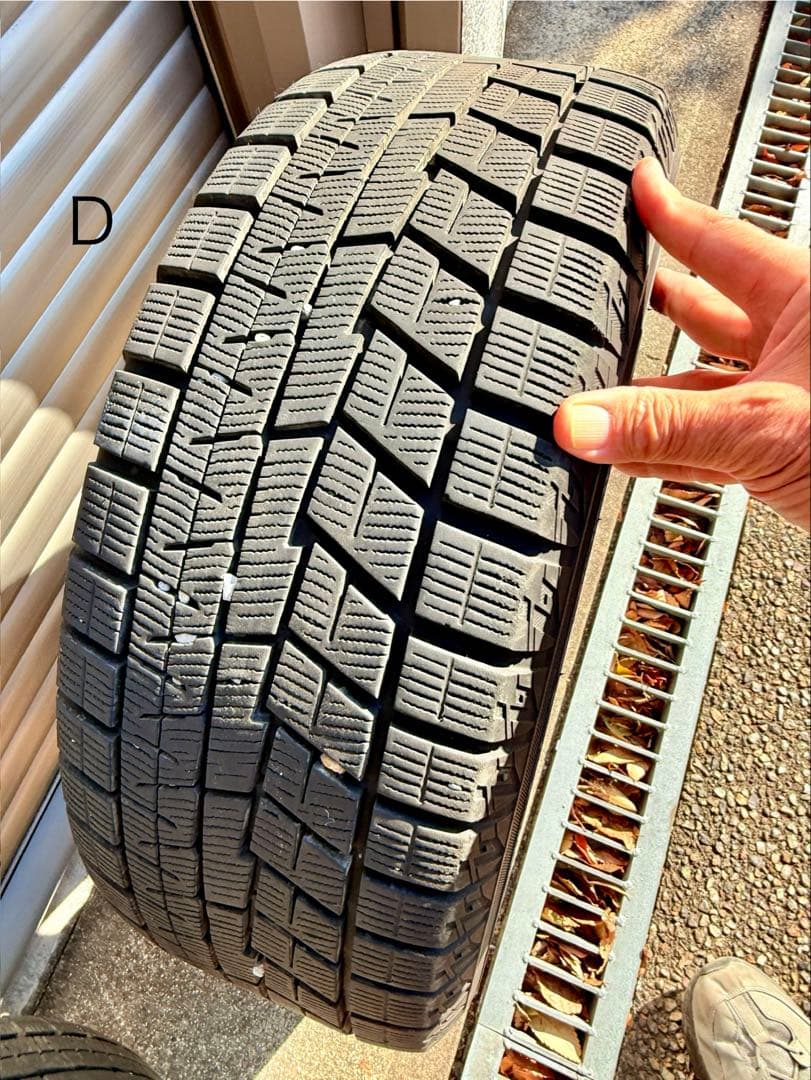 プジョー208用スタッドレスタイヤ&ホイール4本セット205/45R17