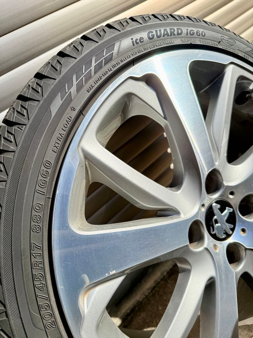 プジョー208用スタッドレスタイヤ&ホイール4本セット205/45R17