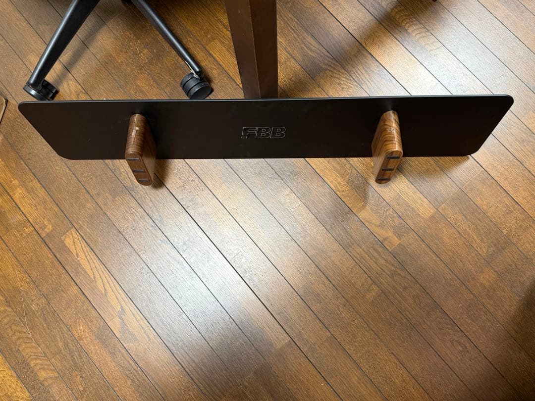 デスクシェルフ