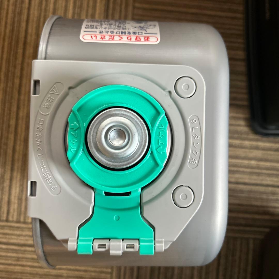 なみちゃん様　石油ファンヒーター FW-5722GR-W 　ブラック&ホワイト