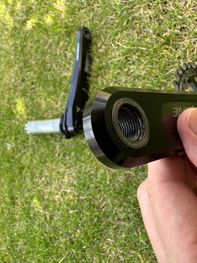 RACEFACE Turbine / Cinch クランクセット 32T