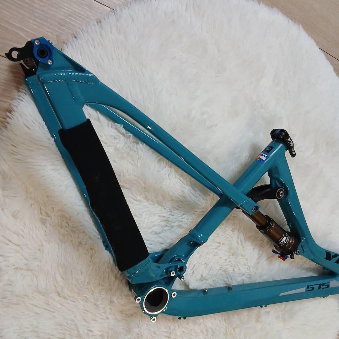 YETI イエティ 575 エンデューロモデル フレーム ターコイズ