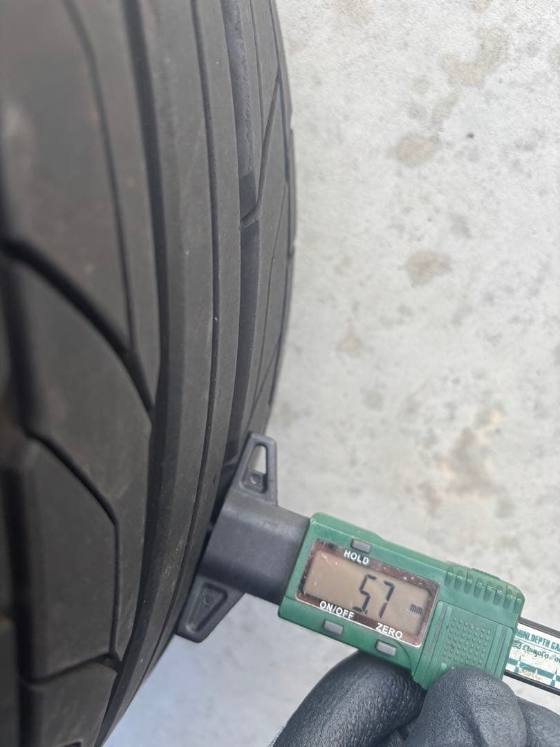 TRD タイヤ4本18x7.5 5H +48PCD100