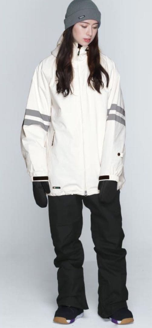 WM（M）サイズ　スノーボードウェア スキーウェア 上下セット レディース