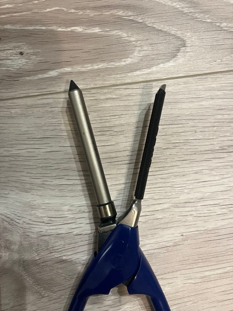 Lenz レンツ　デジタル温度調整ヘアアイロン　丸　8ミリ