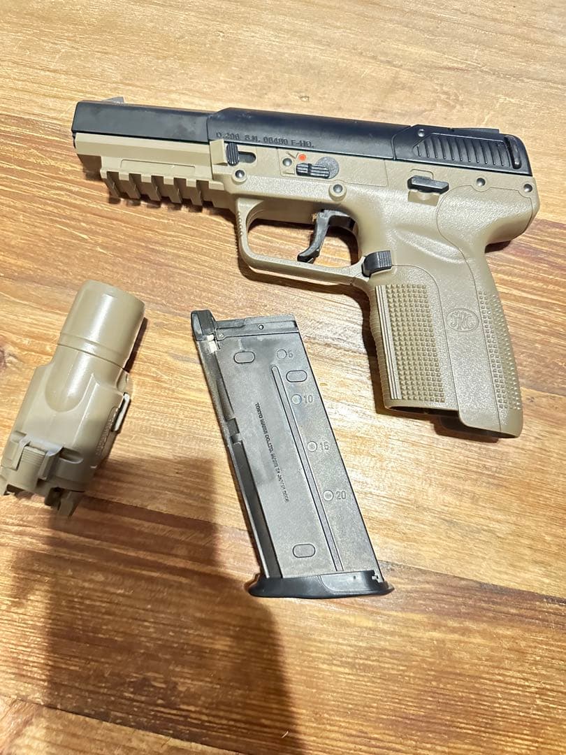 FN ファイブセブン（QB-FLASH付） 【東京マルイ】ガスガン