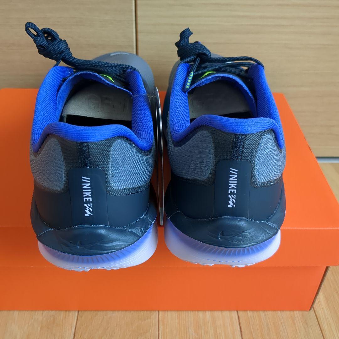 新品　未使用 Nike ズームフライ6 26センチ　青