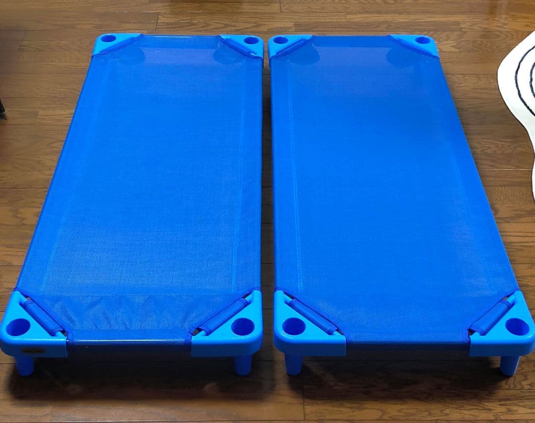 美品 エンドースタッキング式抗菌 お昼寝コット ブルー2個セット130