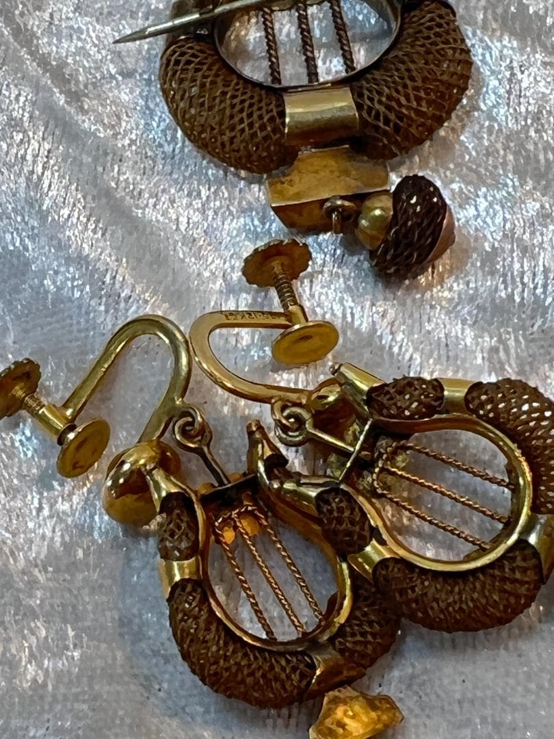 モーニングジュエリー　ヘヤーアクセサリー　ゴールド12ct