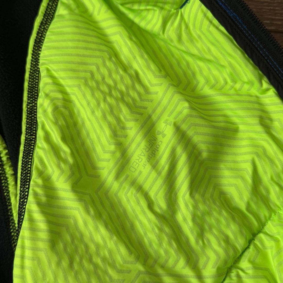 超美品 UA アンダーアーマー ゴルフウェア コールドギア 中綿ジャケット XL