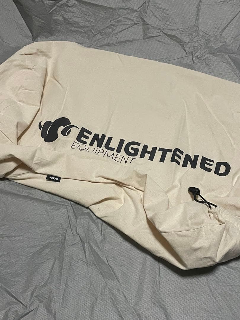 【未使用】EE レベレーション キルト 950FP 20°F ドラフトカラー付