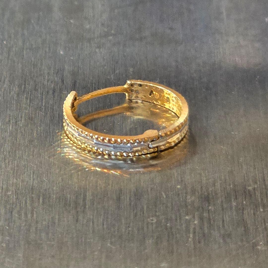 18金 ピアス 0.7グラム AU750