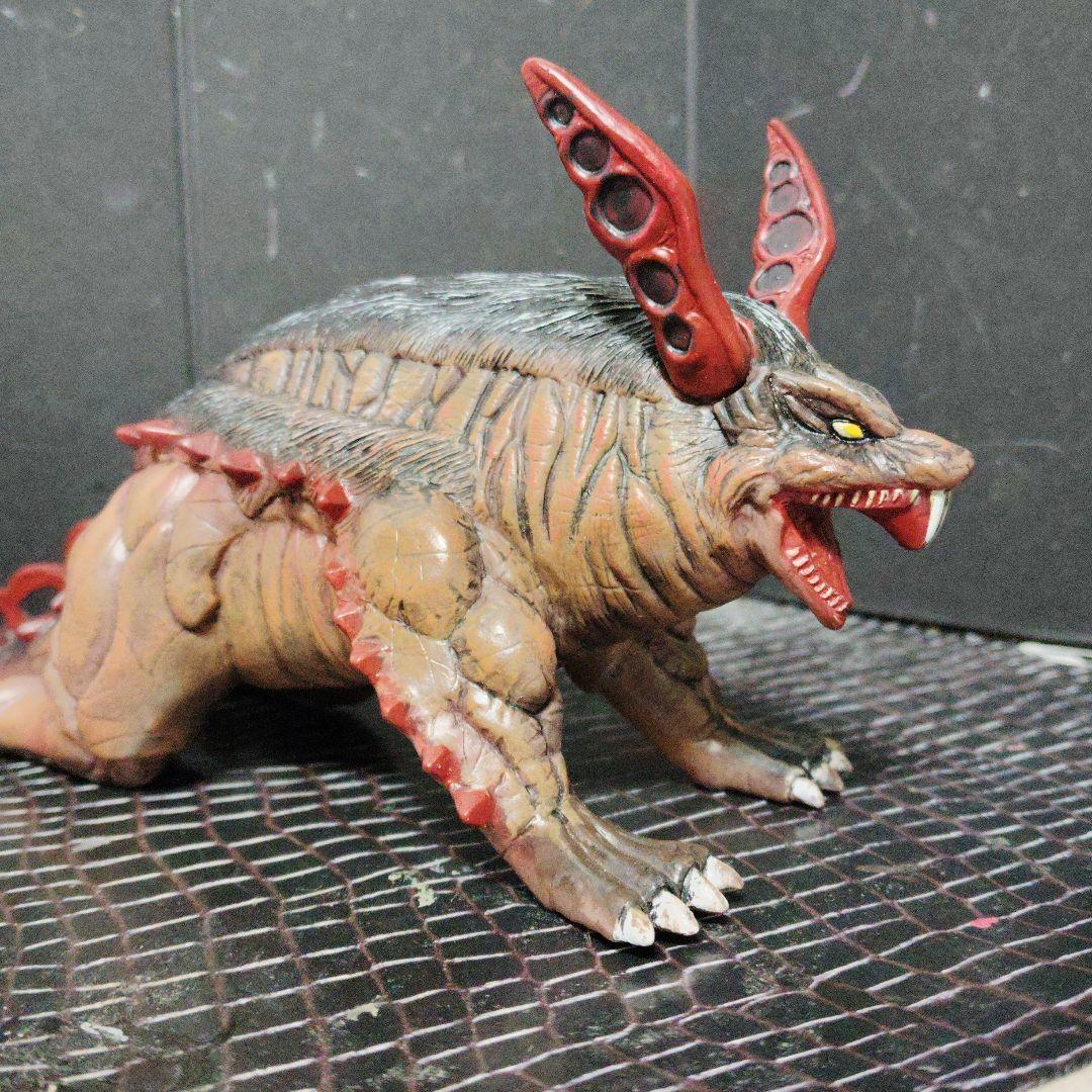 上野淳子ウルトラ怪獣旧型絶版ソフビ