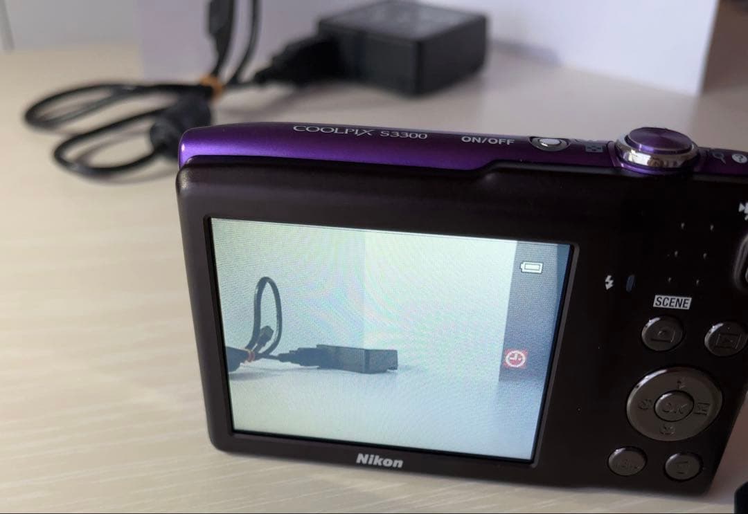 Nikon COOLPIX S3300 紫 パープル デジカメ