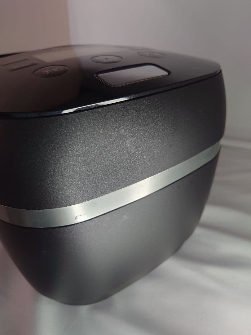 中古　TIGER土鍋圧力IH炊飯ジャー「炊きたて」JPJ-A060　3.5合炊き