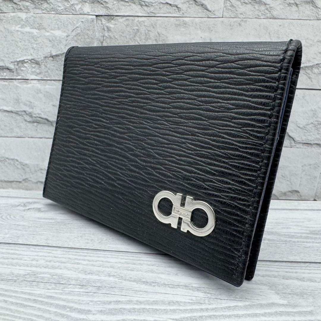 【現行モデル・未使用級】フェラガモ 名刺入れ ダブルガンチーニ レザー