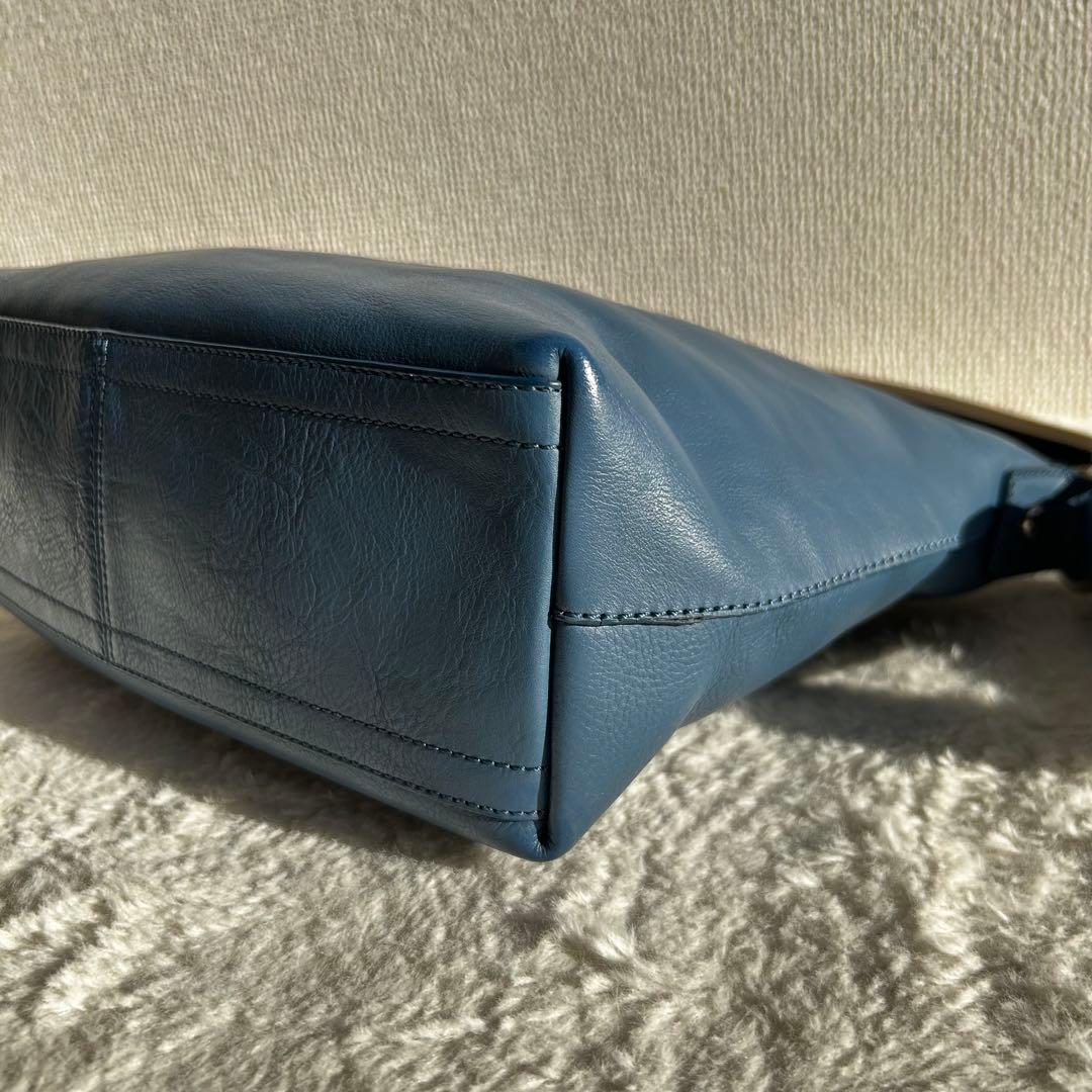 希少✨　OLD COACH チャーム付き　ヘリテージ レザー ショルダーバッグ