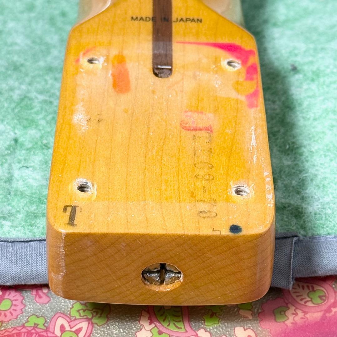 Fender Japan TL69-70 Pink Paisley Aシリアル