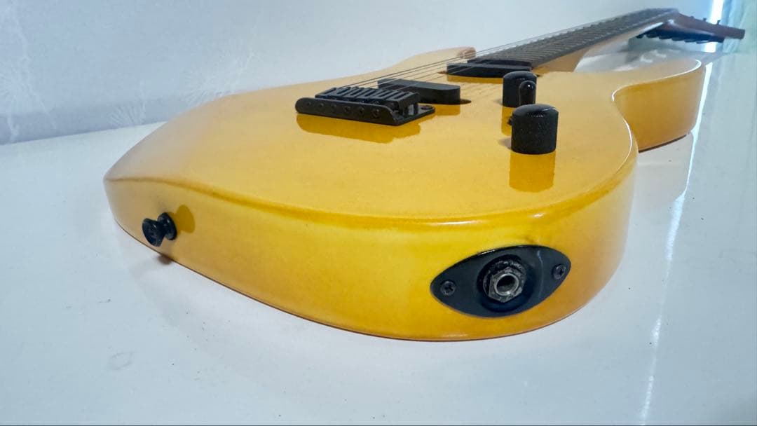 吉*明様 VESTER MANIAC エレキギター