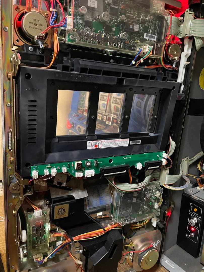 スロット実機Magic Pusar スロットマシン　4号機　値下げ中