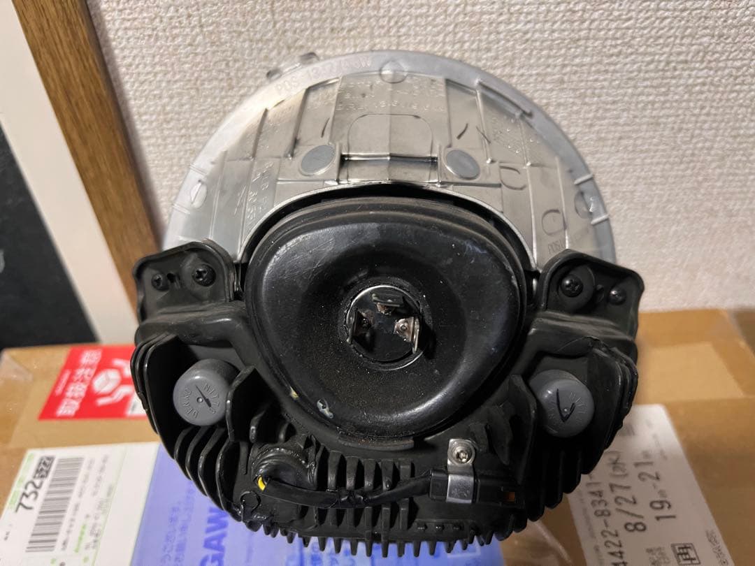 トライアンフ　TRIUMPH ヘッドライト LED ジャンク品