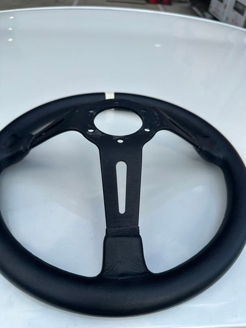 MOMO ステアリング 35π