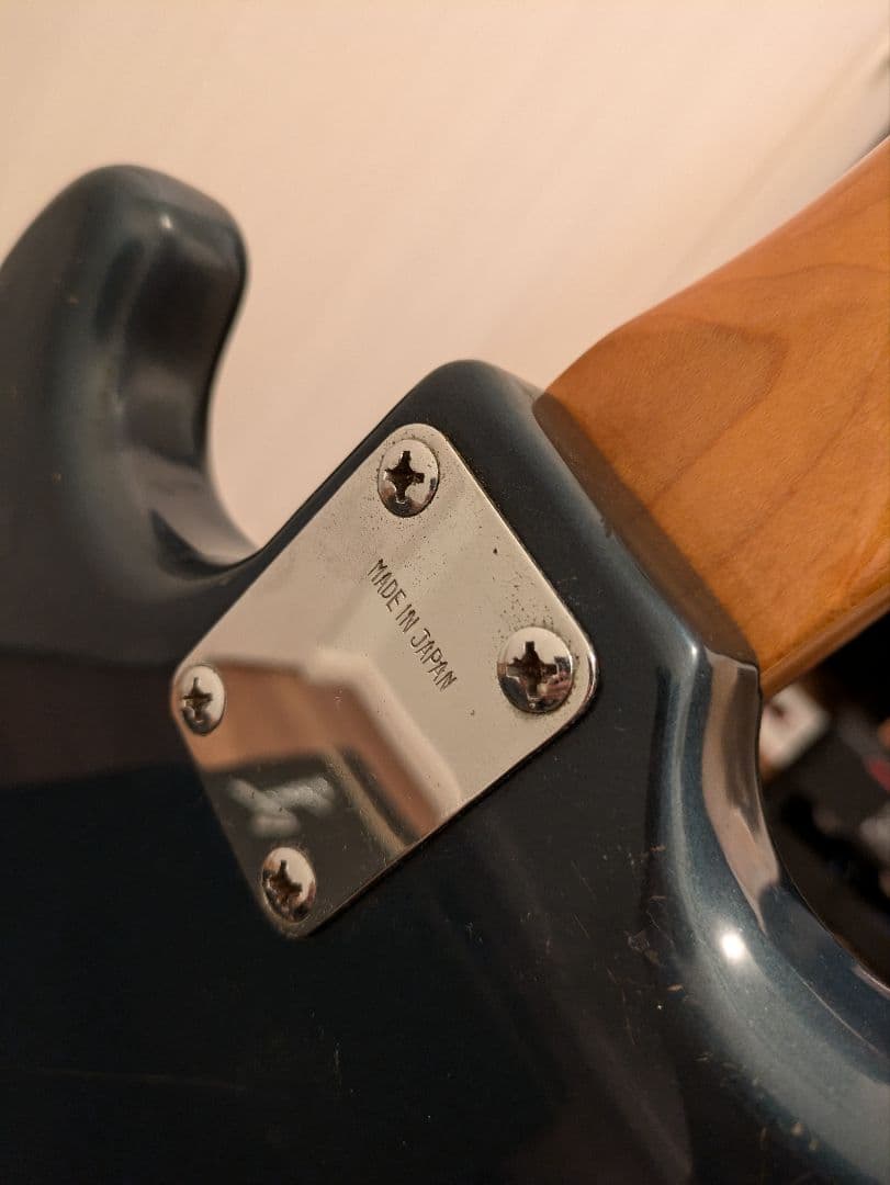 Fender Mustang エレキギター 　ムスタング＋ハードケース　ジャンク