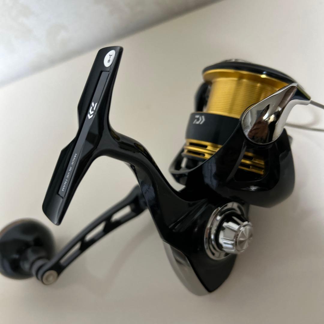 ダイワ　23レガリスLT4000-CXH ゴメクサスカスタム