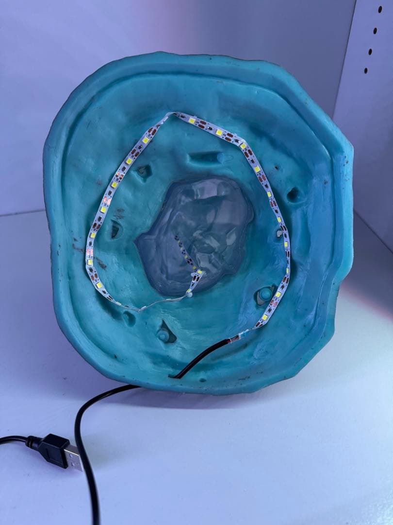 青眼の白龍 LEDライト付きフィギュア