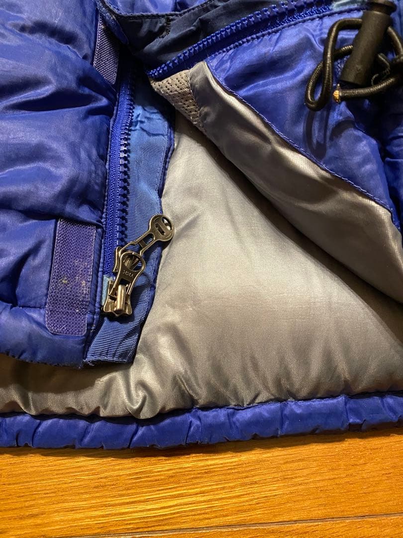 週末限定　希少なXSサイズ　パタゴニア ダウンパーカ　ダークブルー　フィッツロイ