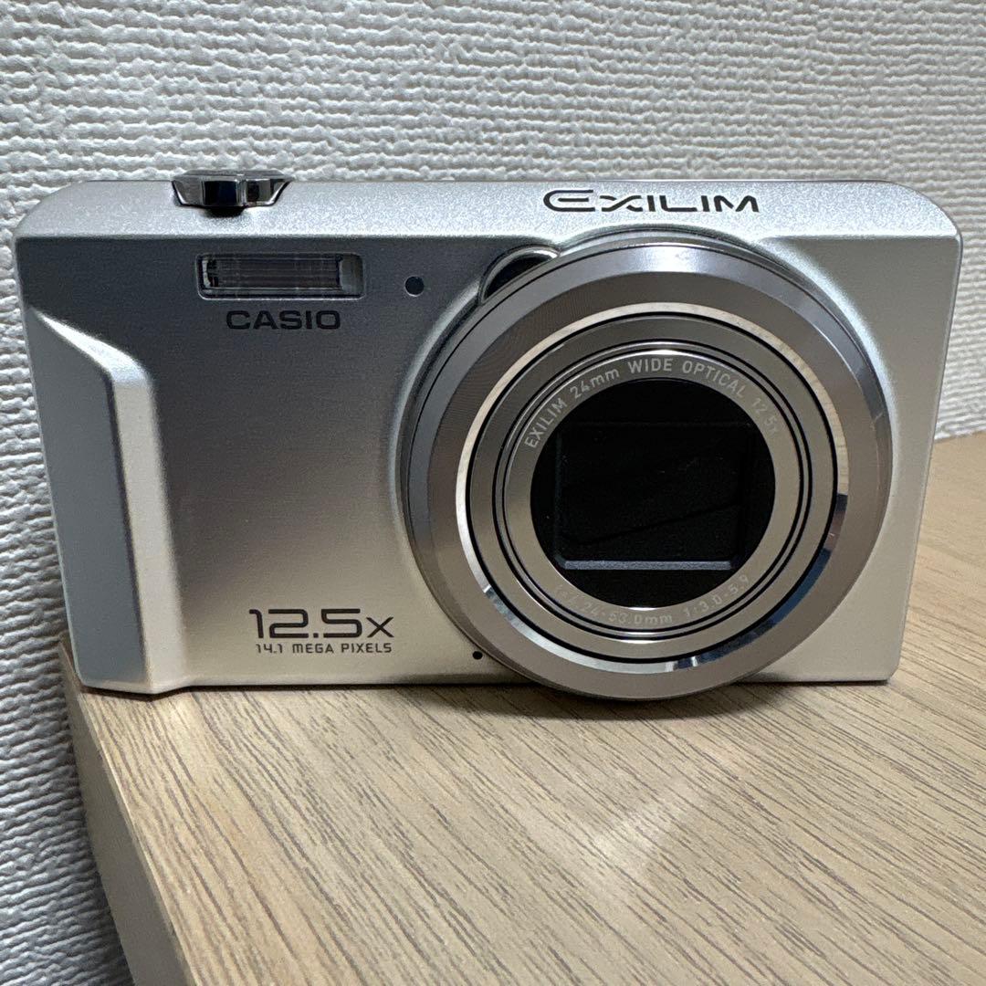 CASIO EXILIM EX-ZS100 デジタルカメラ