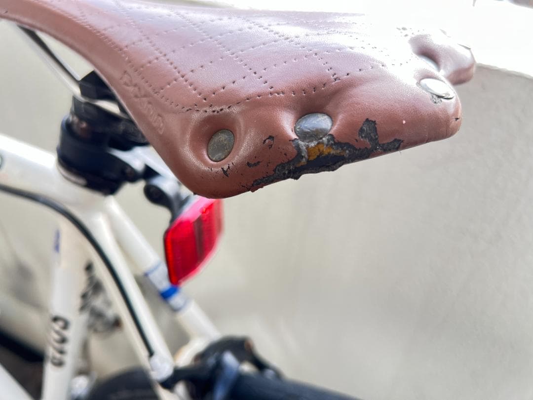 GIOS ジオスクロスバイク AMPIOホワイト １８段変速 700c　引取専用