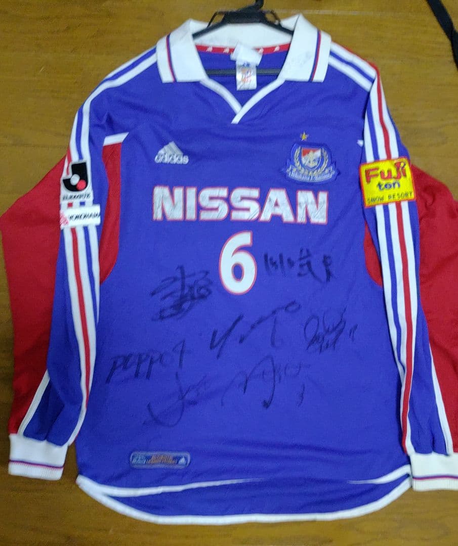 上野選手実使用　直筆サイン入り　横浜Fマリノス　松田直樹選手、岡田監督