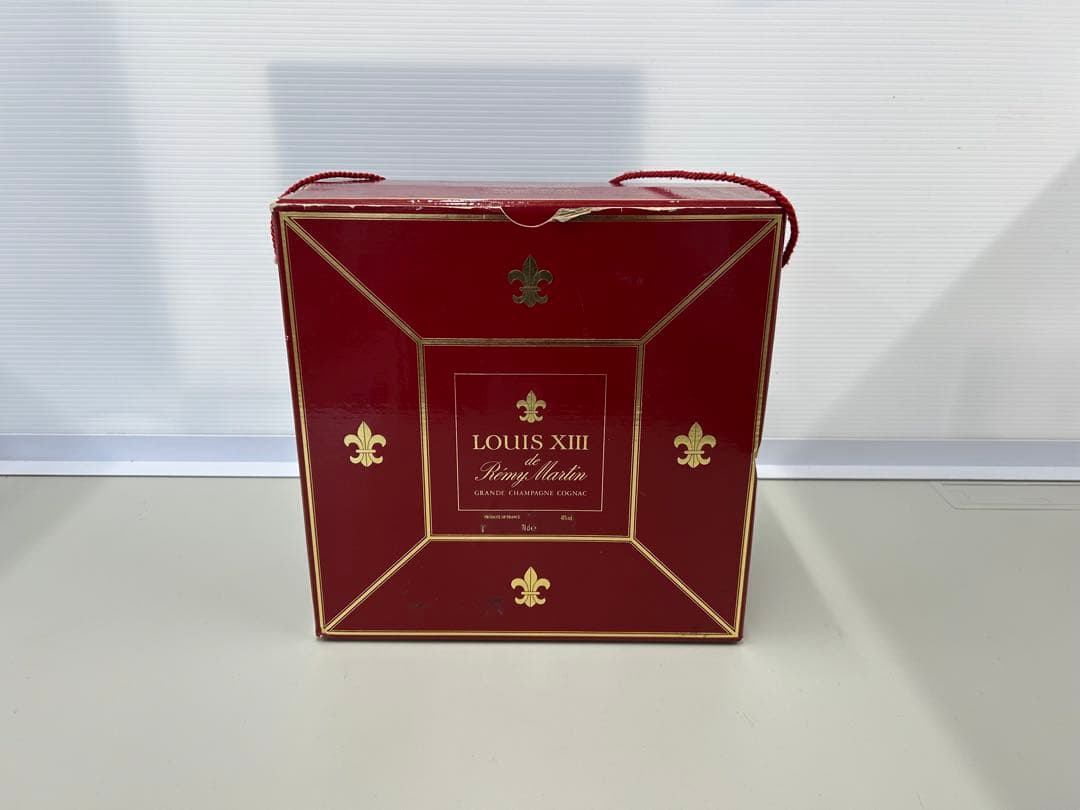Louis XIII レミーマルタン　空瓶　箱あり　バカラ 空き瓶　ルイ13世
